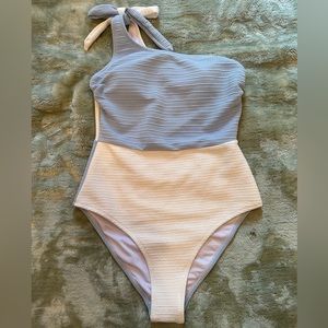 Never Worn Cupshe One Piece Swimsuit